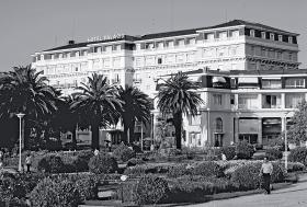 Wśród emigrantów mieszkających w hotelu Palacio był Ignacy Paderewski.