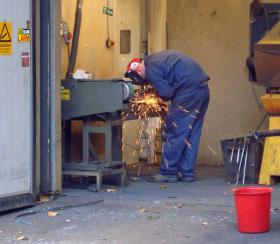 Szwedzka reforma emerytalna ma zagwarantować prawo do pracy co najmniej do 70 roku życia, jeśli poza wiekiem nie wchodzą w grę inne powody do zwolnienia.