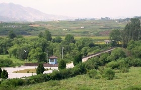 Most bez powrotu -  w Panmunjeom na granicy między obiema Koreami