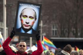 Rosyjska kampania przeciwko homoseksualistom budzi sprzeciwy na całym świecie.