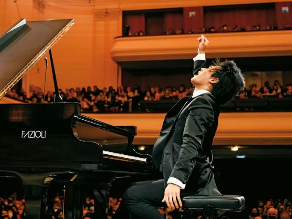 Bruce Liu, zwycięzca XVIII Międzynarodowego Konkursu Chopinowskiego.