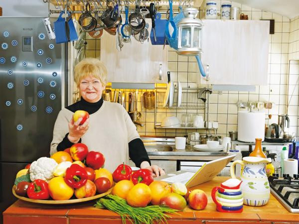 Hanna Gajos, dziennikarka i blogerka. Pełna lodówka czeka na córki.