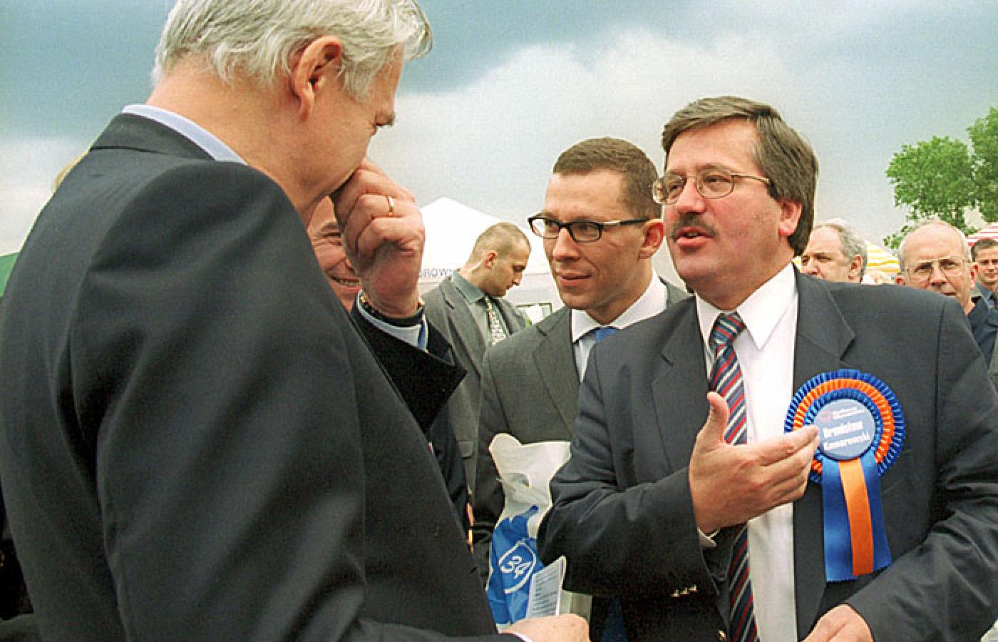 Spotkają się znowu? Andrzej Olechowski i Bronisław Komorowski podczas prawyborów w 2001 roku, które wyłoniły kandydatów PO w wyborach parlamentarnych