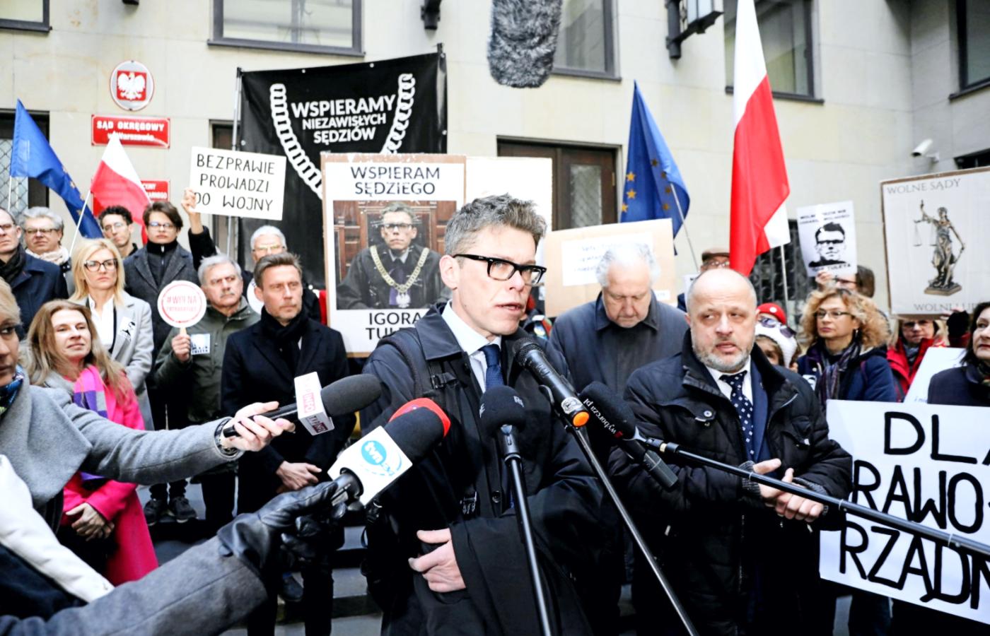 Sędzia Igor Tuleya próbuje wrócić do pracy. Warszawa, 28 marca 2022 r.