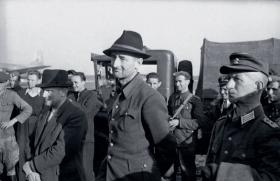 Nazistowscy zbrodniarze wojenni, członkowie administracji niemieckiej w Generalnym Gubernatorstwie, pojmani przez aliantów, wydani władzom polskim i osądzeni przez Najwyższy Trybunał Narodowy (proces w Warszawie 17 grudnia 1946 r. – 24 lutego 1947 r.).