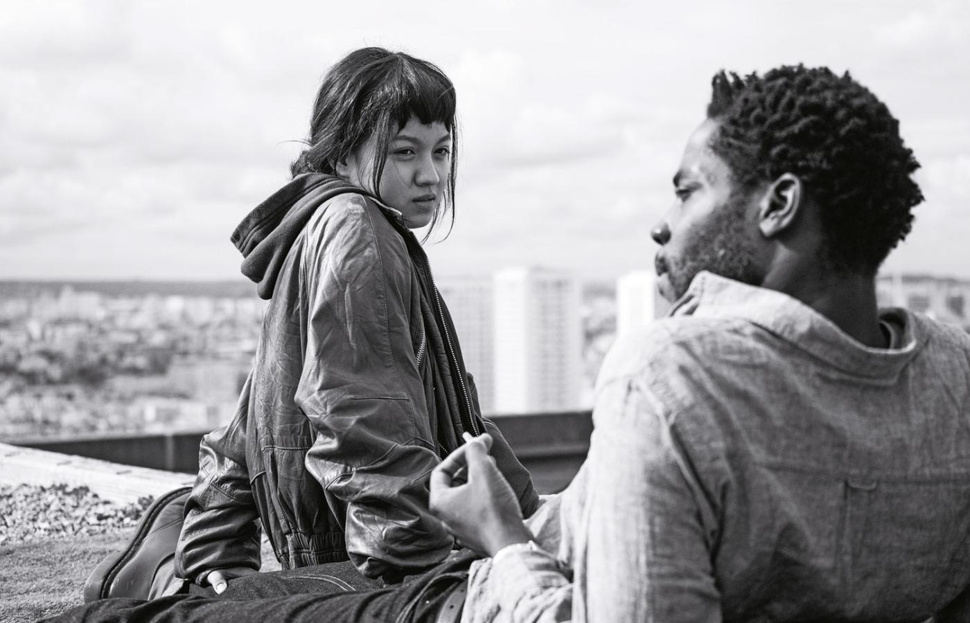 Lucie Zhang i Makita Samba jako filmowi Emilie i Camille.