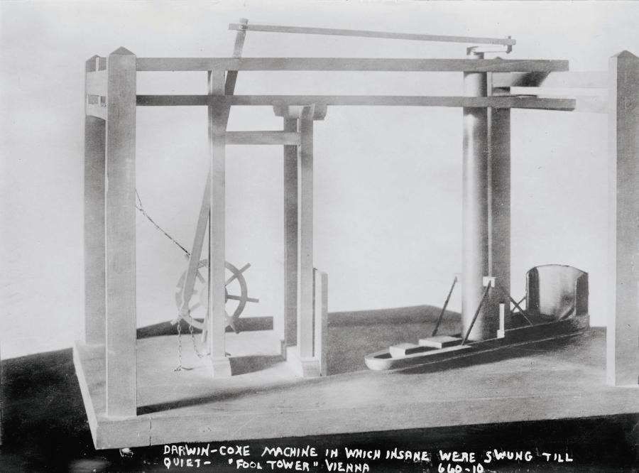 Maszyna Darwina-Coxe’a z początku XX w., w której kołysano nadpobudliwych pacjentów w celu uspokojenia.