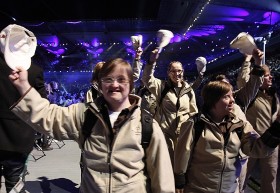 W zawodach zmierzy się 1500 sportowców, którym towarzyszy 600 trenerów, 200 sędziów, 250 learzy, 2500 członków rodzin i ponad 2000 wolontariuszy.