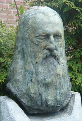 Grób na Cmentarzu Centralnym w Münster, zaprojektowany przez Ernsta Fuchsa.