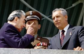 Leonid Breżniew, Wojciech Jaruzelski i Edward Gierek podczas obchodów 30-lecia PRL, plac Defilad w Warszawie, lipiec 1974 r.