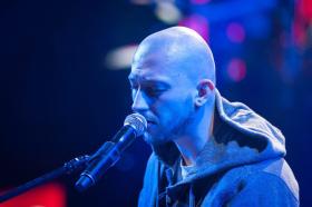 „Jak nie ma w piosence prawdy, to nie ma piosenki. Nie umiem śpiewać nieprawdy”.