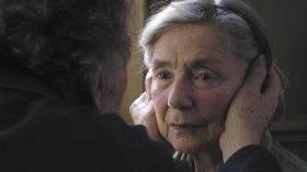 Emmanuelle Riva w filmie Michaela Haneke „Miłość”.