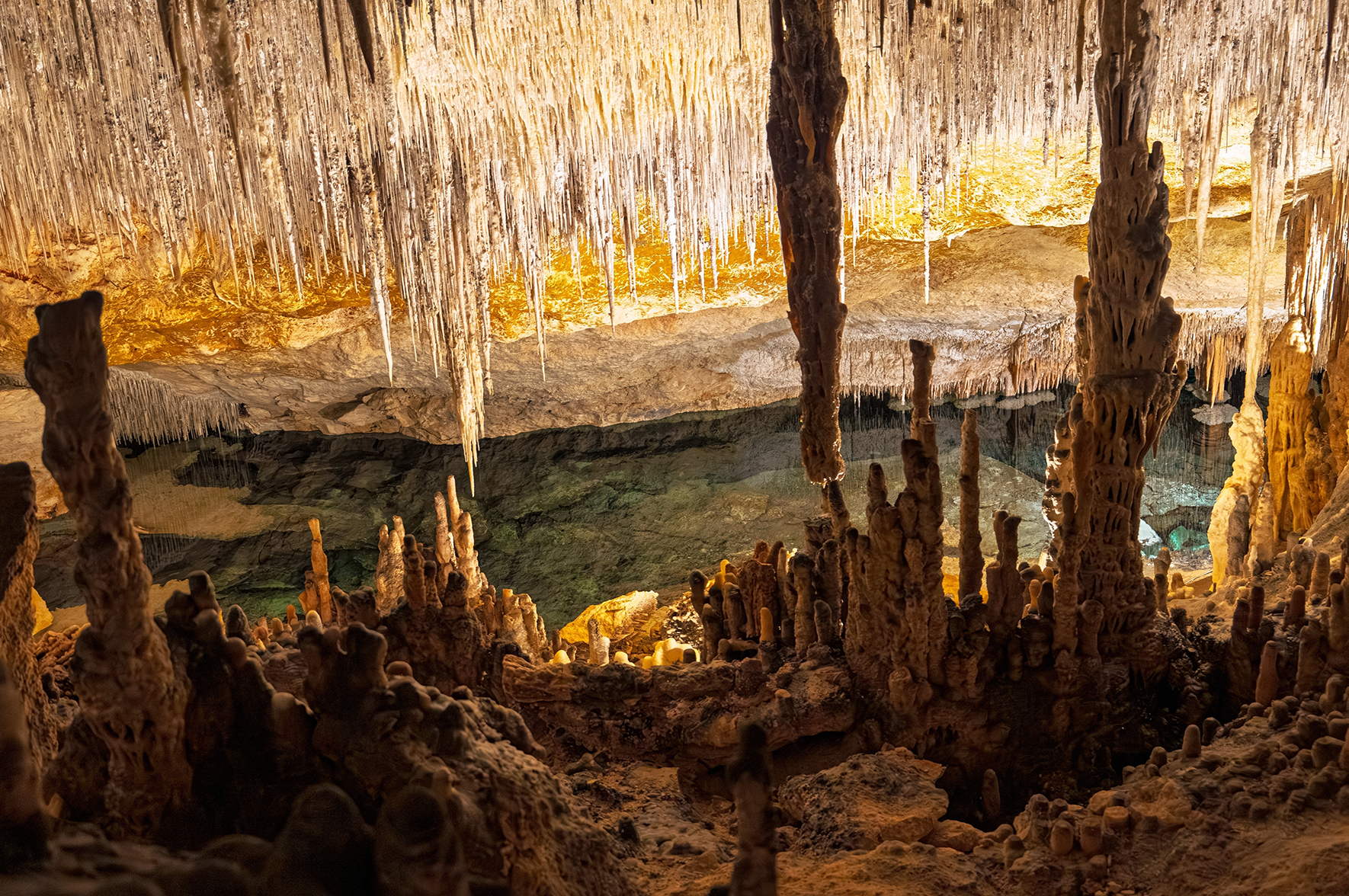 Matematyka w jaskini, czyli wzór na stalagmity