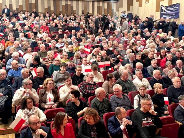 Spotkanie wyborców z kandydatem PiS Karolem Nawrockim w Słupsku