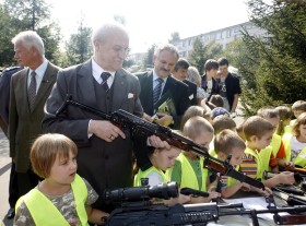 Nadesłał(-a) Lidek: Program Bezpieczna szkoła