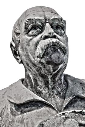 Dziś, w europejskich już Niemczech, niechętnie opiewa się zwycięskie wojny Bismarcka z Danią, Austrią i Francją.