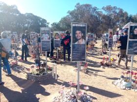 Tu się odbywał festiwal Supernova. Re’im tuż przy granicy z Gazą, 7 października 2025 r.