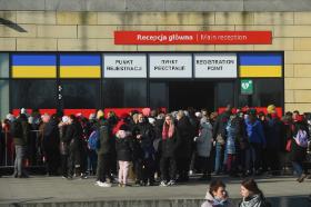 Większość uchodźców o pracy na razie nie myśli. Żyją z dnia na dzień, próbując odnaleźć się w nowej rzeczywistości.