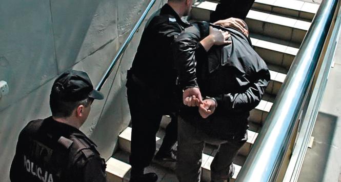 Aresztowanie Rympałka w Wilanowie przez policjantów Centralnego Biura Śledczego.