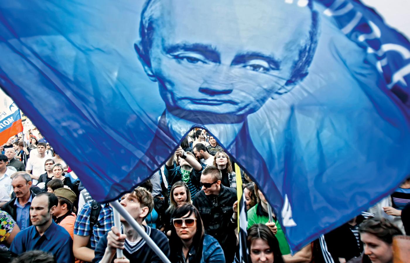 Kremlowskim ideałem jest – jak twierdzą znawcy moskiewskich kuluarów – 70 na 70, czyli 70 proc. głosów na Putina przy 70 proc. frekwencji.