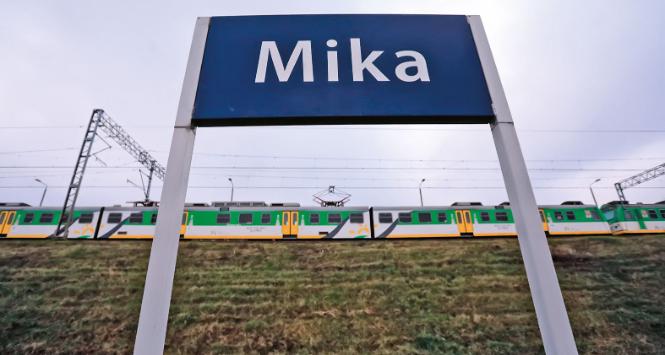 Przystanek kolejowy w Mice