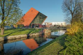 4. Muzeum II Wojny Światowej w Gdańsku. Projekt: Studio Architektoniczne Kwadrat. Pow. całkowita 57 tys. m kw.Koszt inwestycji 450 mln zł.