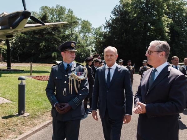 Premierzy Polski Donald Tusk i Wielkiej Brytanii Keir Starmer. Northolt, 27 maja 2026 r.