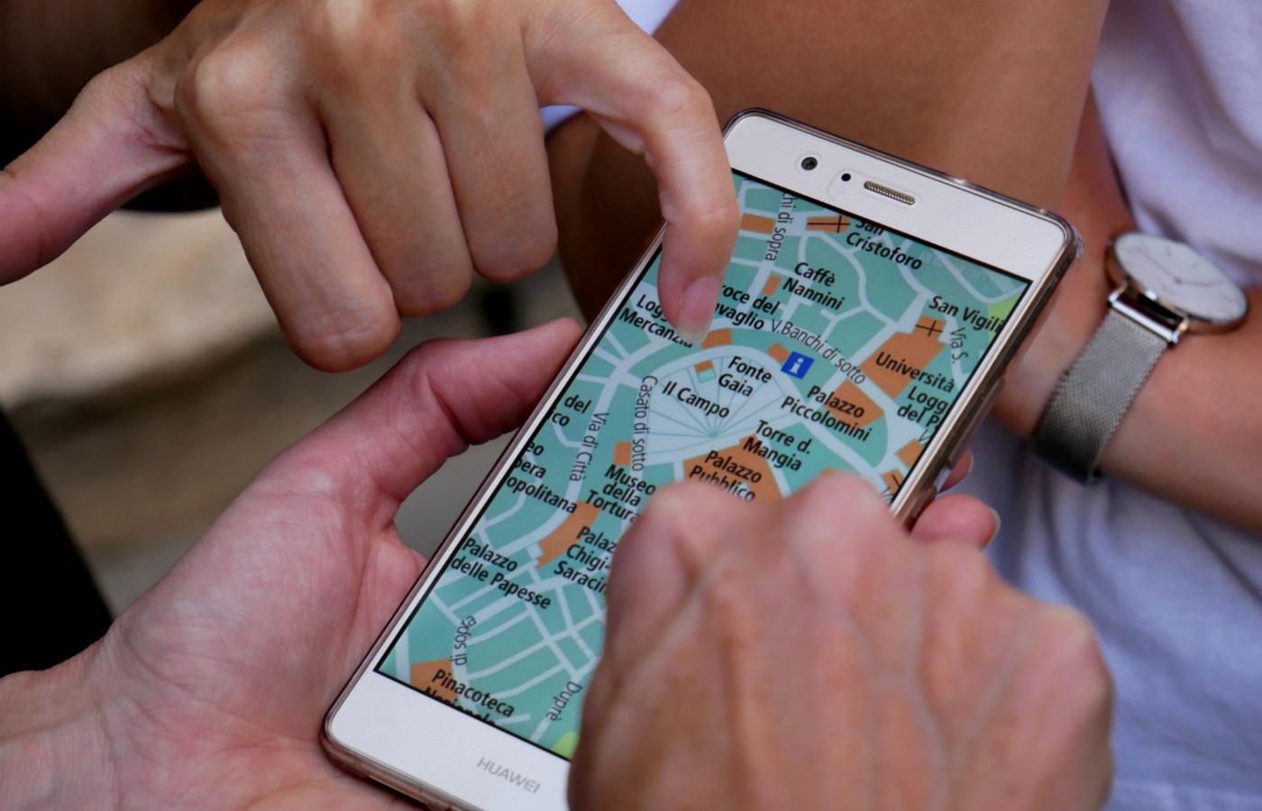 Europejskim użytkownikom telefonów Huawei trudno będzie wyobrazić sobie życie bez takich aplikacji Google jak Mapy, przeglądarka Chrome, YouTube czy poczta Gmail.