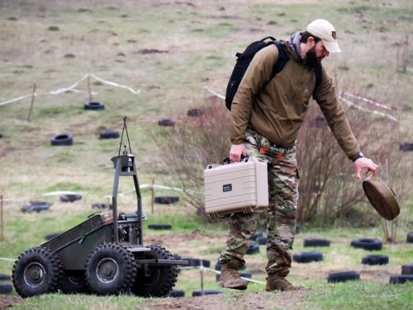 Szkolenie ukraińskich operatorów dronów, kwiecień 2025 r.