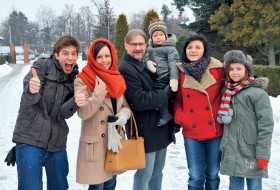 „Licencja na wychowanie” – obraz dwóch współczesnych familii: Barańskich i Leszczyńskich.