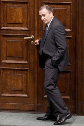 Kiedyś, opisując pozycję Donalda Tuska w PO, z przekąsem powtarzano frazę: „Mam Schetynę i nie zawaham się go użyć”.