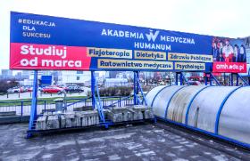 Collegium Humanum nie tylko rozdawało dyplomy MBA politykom, lecz także zaspokajało głodnych tytułu magistra psychologii.