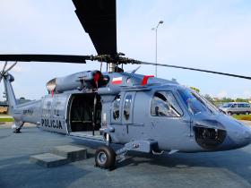 Black hawk z Mielca – nie dla wojska, a dla policji. To pierwszy tego typu śmigłowiec dla sił mundurowych w Polsce.