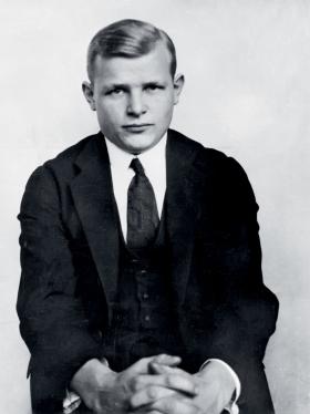 Pastor Dietrich Bonhoeffer (1906–45) został stracony miesiąc przed upadkiem hitlerowskiej Rzeszy. Skazano go za kontakty ze spiskowcami planującymi zamach na Hitlera.