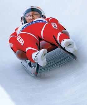 Nie wiadomo, jaki ma pomysł na życie Ewelina Staszulonek, najlepsza polska saneczkarka. Odcięła się od świata.