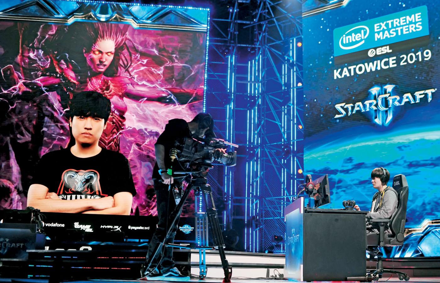 Finałowa rozgrywka w turnieju StarCraft II w Katowicach między Koreańczykami Eo „soO” Yoon Soo i Kim „Stats” Dae Yeob.