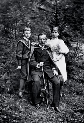Henryk Sienkiewicz z córką Jadwigą i synem Henrykiem w Zakopanem, 1896 r.