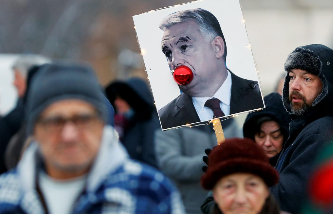 Grudniowy protest w Budapeszcie przeciwko nowym zapisom w prawie pracy zaproponowanym przez rząd Viktora Orbána.