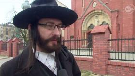 Nawet najwyżsi przedstawiciele gminy żydowskiej widzieli w nim człowieka rokującego na przyszłość.