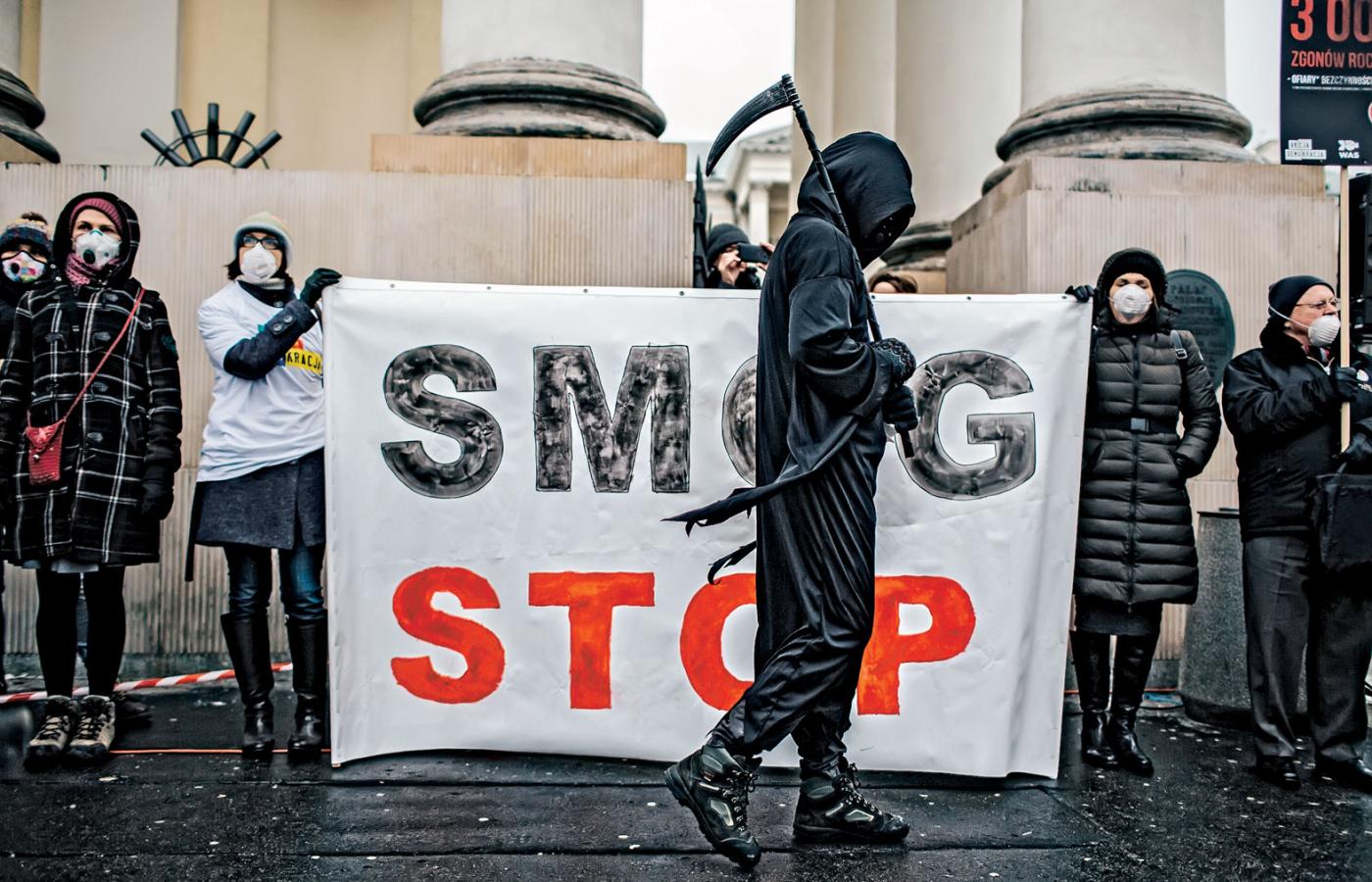 Jakość powietrza w Polsce należy do najgorszych w Europie, oddychanie smogiem przyczyniło się w tym roku do ok. 43 tys. zgonów.