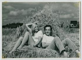 Agnieszka Osiecka z mężem, publicystą Danielem Passentem. Lata 70.