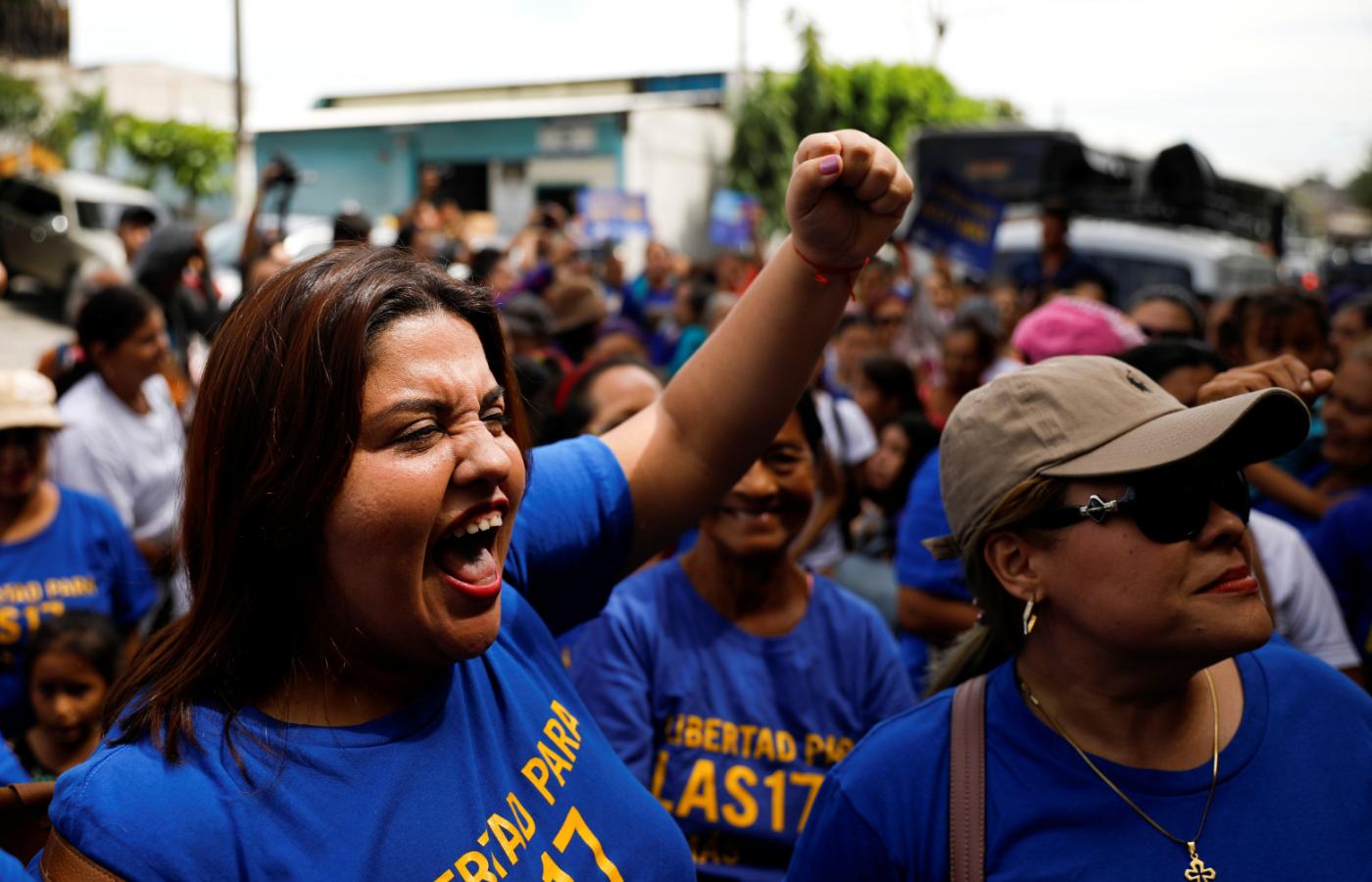 Kobiety w Salwadorze w reakcji na wyrok uniewinniający dla Evelyn Hernandez
