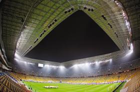 Arena Lwów kosztowała  2,9 mld hrywien (1,14 mld zł), podczas Euro rozegrano na niej tylko trzy mecze.