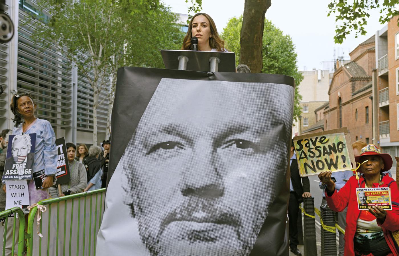 Manifestacja obrońców twórcy WikiLeaks, Londyn.