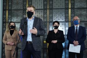 Rozbudzone sejmową szarżą Zandberga lewicowe nadzieje na odebranie Platformie prymatu na opozycji stały się nieaktualne.