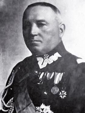 Gen. Józef Czikiel, który dowodził akcją wojskową.