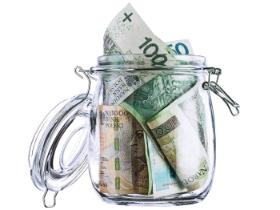 Większość ekonomistów uważa, że gotówka to paliwo, które napędza szarą strefę. Bo nie zostawia ona żadnych śladów przy transakcji.