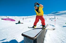 Hiszpańska Sierra Nevada. Jej chlubą jest rozbudowany snowpark Superpark Sulayr.