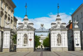 Pandemia znacząco odbiła się na finansach polskich uczelni.