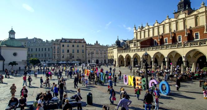 Krakowski rynek. Zdjęcie z 2019 r.